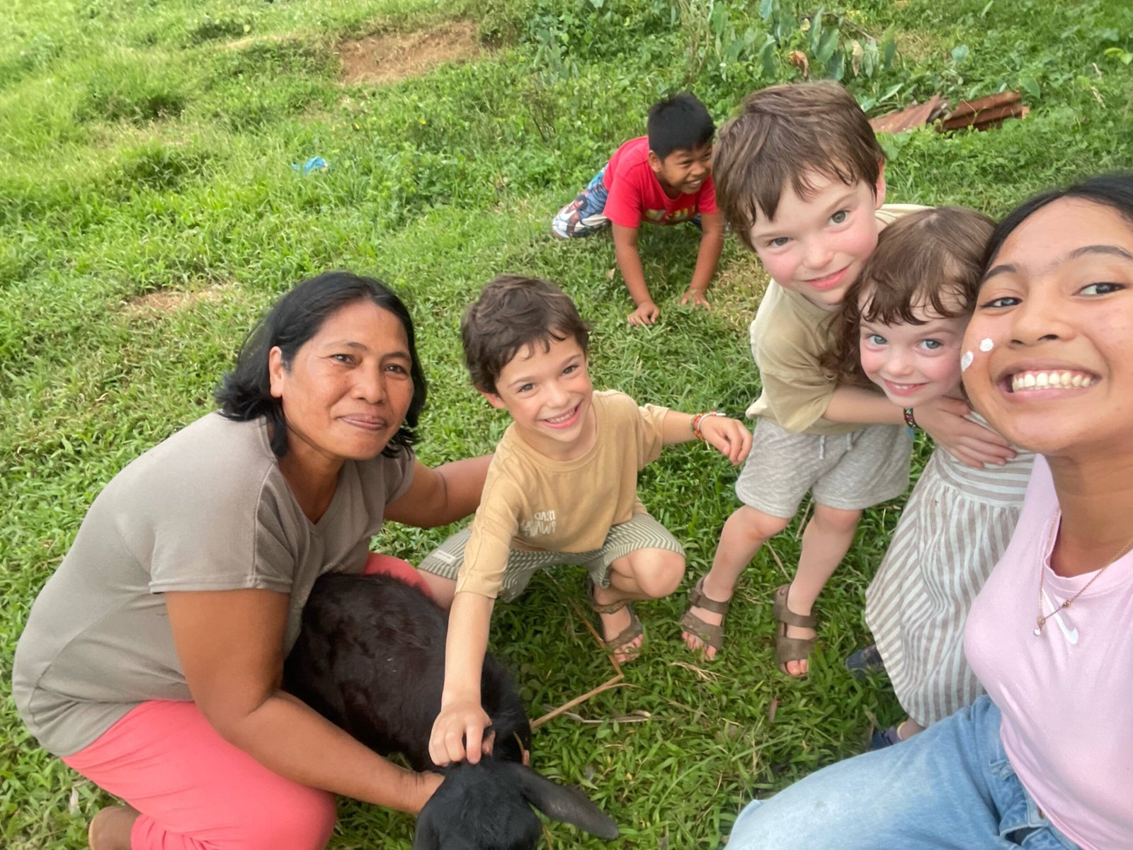 enfant français et famille philippine, l'échange